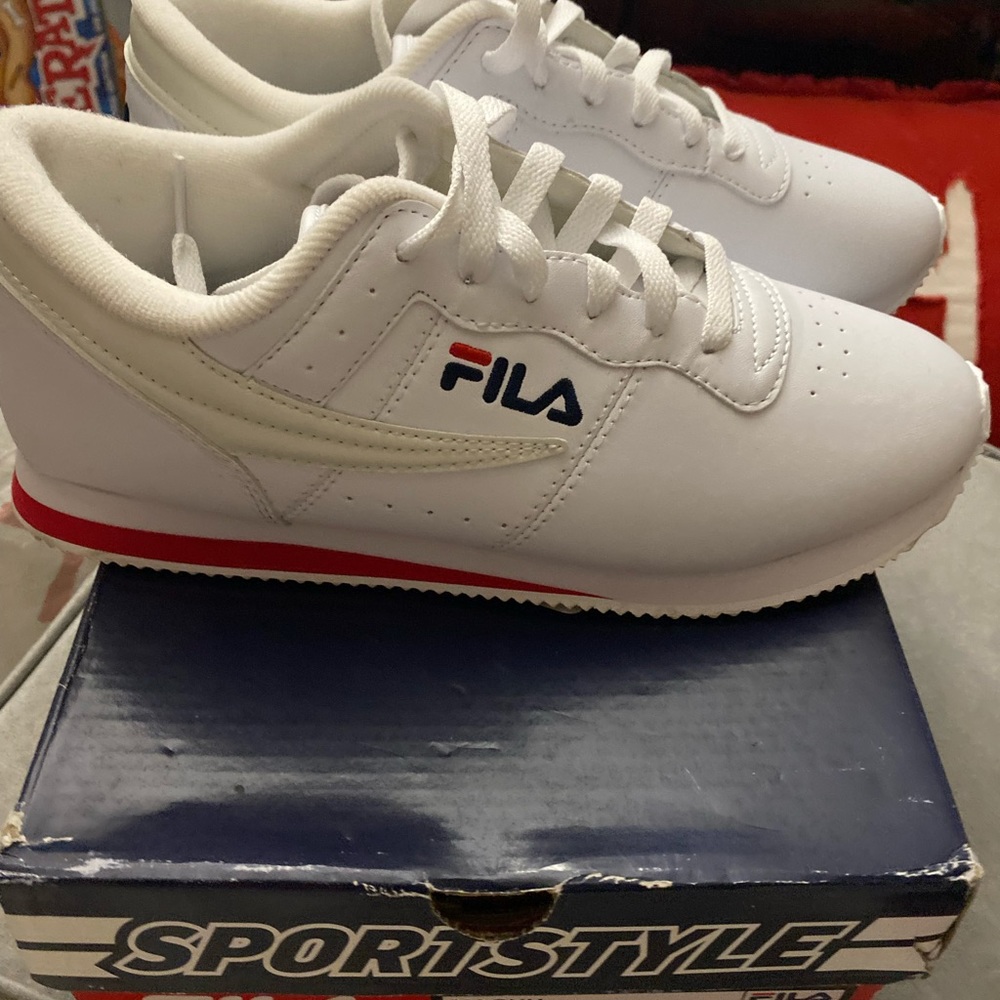 Women’s Fila( Manchu)